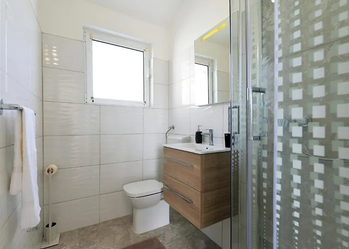 Helena Appartement *